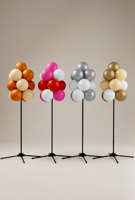 27 couleurs PMS pour décoration anniversaire présentées en argent, or, rouge et blanc
