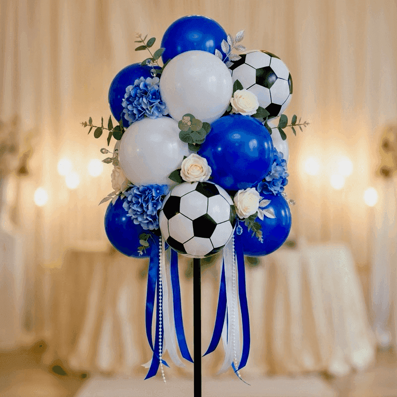 Grande grappe de ballons orange comme explosion florale