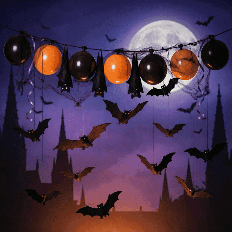 Guirlande de ballons PilaMania décorée pour Halloween avec un essaim de chauves-souris en vol — des chauves-souris endormies, en train de s'envoler et en vol créent un effet dynamique d'essaim de chauves-souris pour une décoration de ballons d'Halloween réutilisable