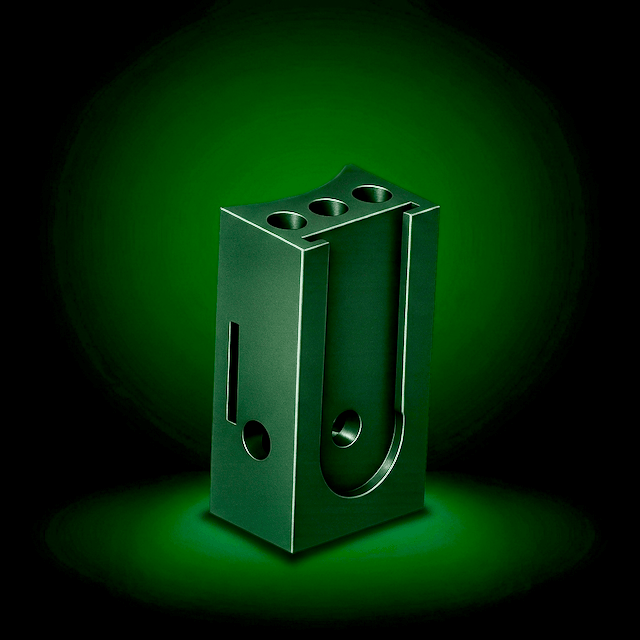 Bloc feuillard PilaMania en ABS recyclé anthracite — pour fixation à des poteaux via câble en feuillard d'acier pour constructions spéciales
